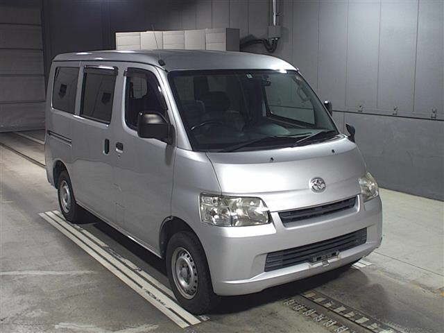 2382 Toyota Town ace van S402M 2016 г. (JU Gifu)